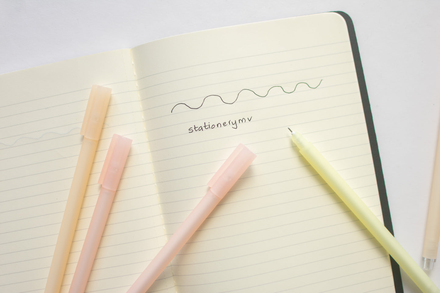Yellow Gradient Pen Set