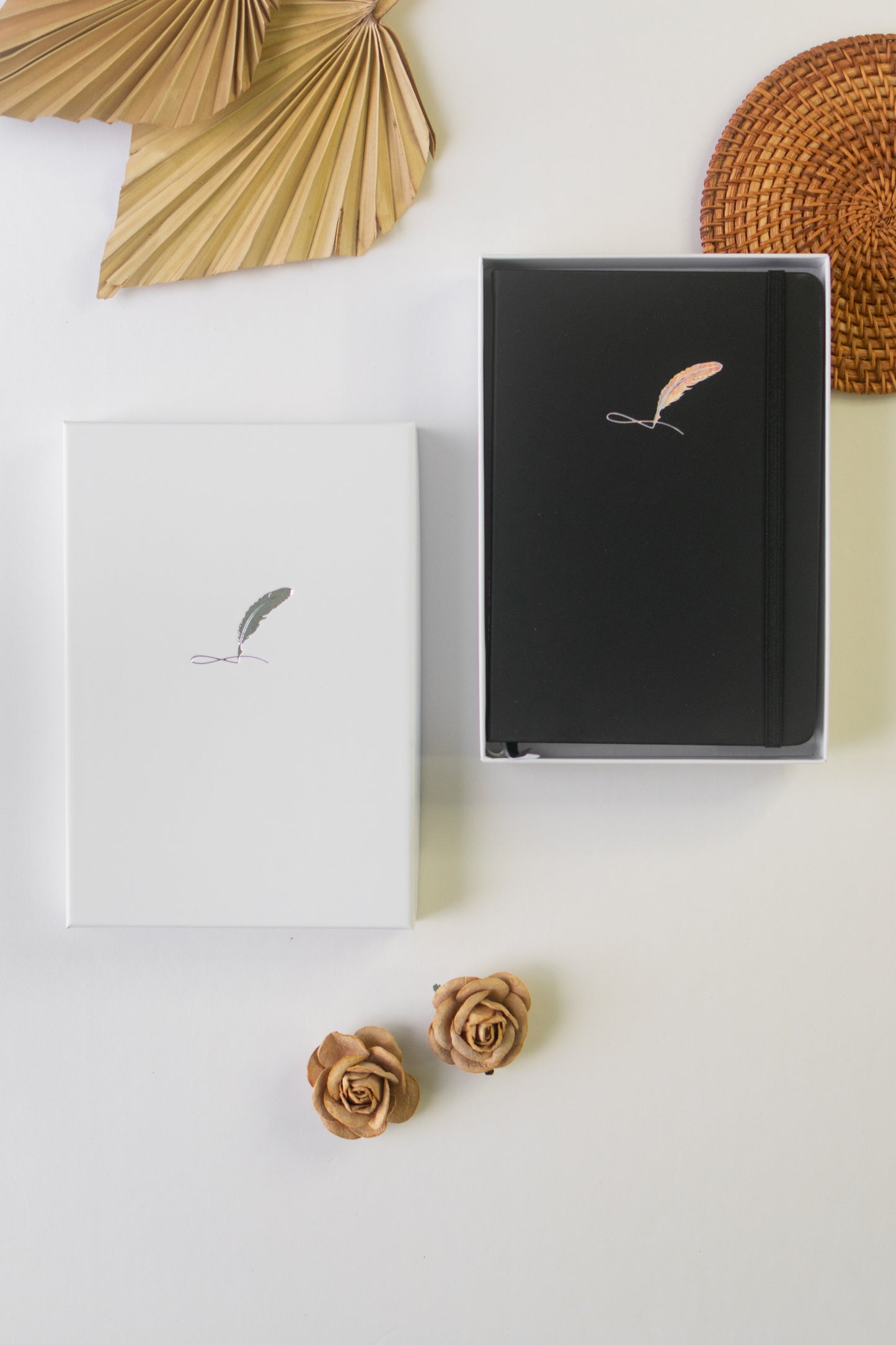 Buke Sketchbook Black Feather