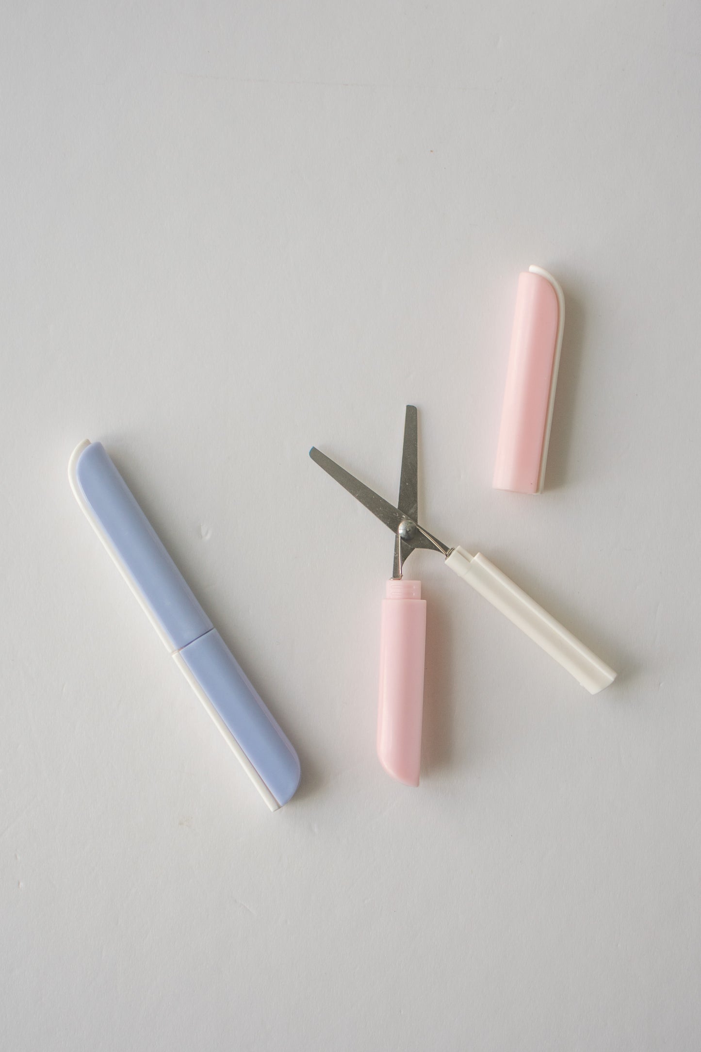 Pastel Compact Scissors