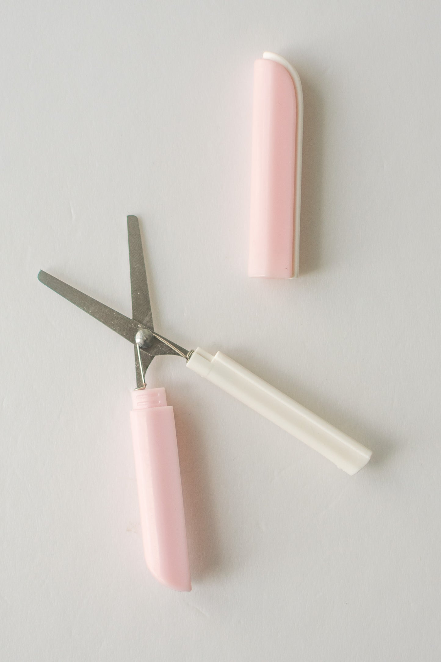 Pastel Compact Scissors