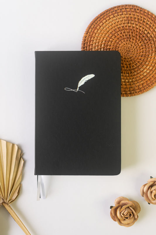 Buke Sketchbook Black Feather